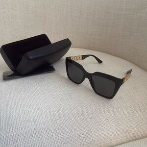 Brand new 100% authentic Versace sunglasses